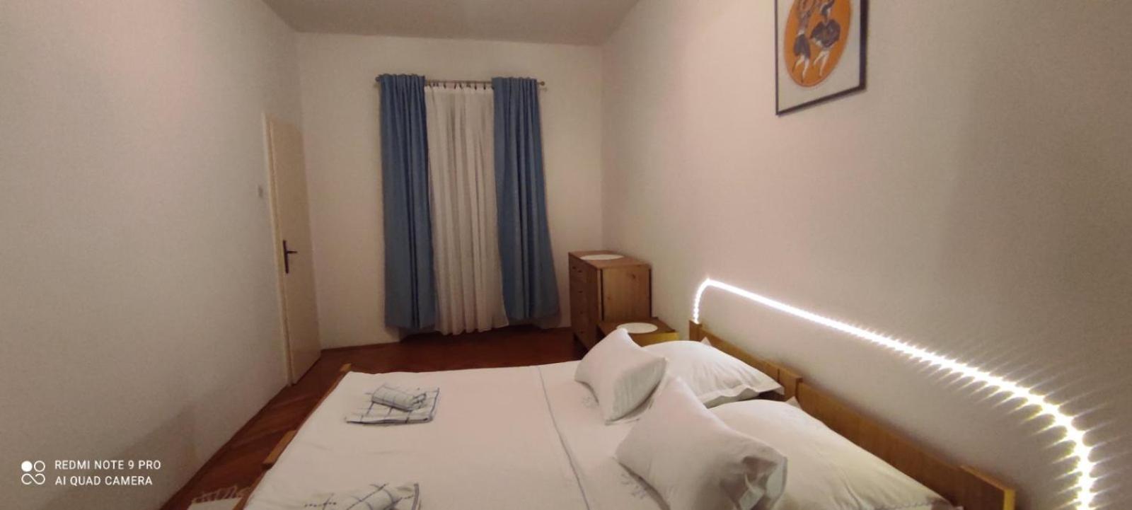 Studio Apartment Lile Тръстеник Екстериор снимка